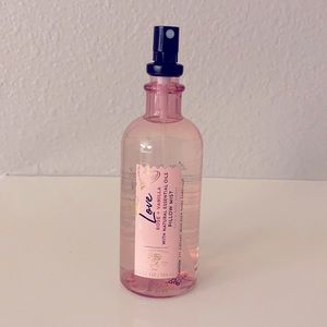 Bath and Body Works Love Pillow Mist